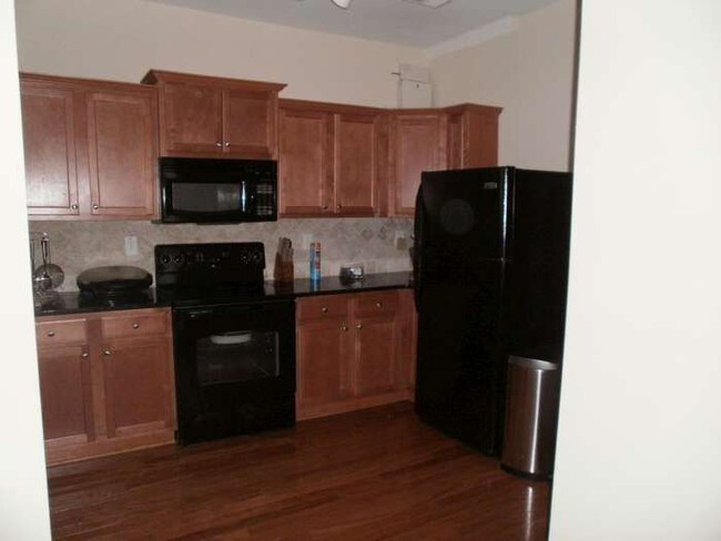 Foto del edificio - 3133  Bernauer