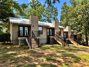 Building Photo - Waters Edge at Lake Palestine
