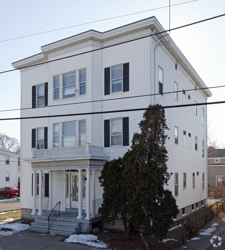 Primary Photo - 63 Robinson Ave