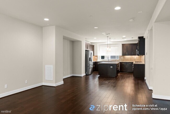 Building Photo - 4 br, 3.5 bath Townhome - 6532 Bantry Bay ...