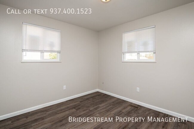 Foto del edificio - 2 bedroom, 1 bath ranch apartment in Huber...
