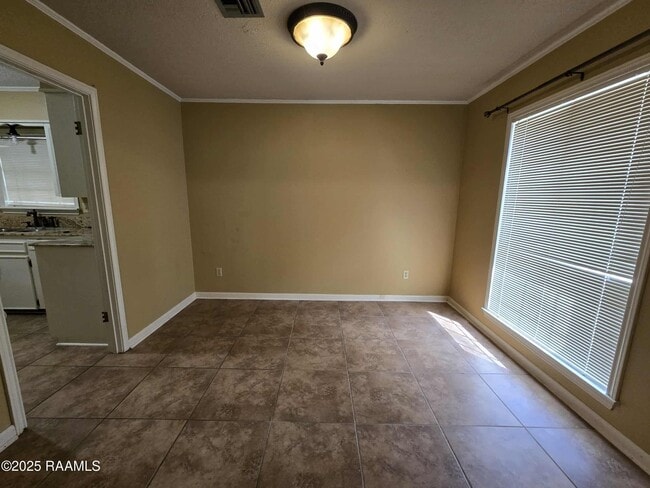 Building Photo - 216 Orgeron Dr
