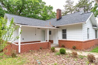 Building Photo - 2079 23rd St Dr SE