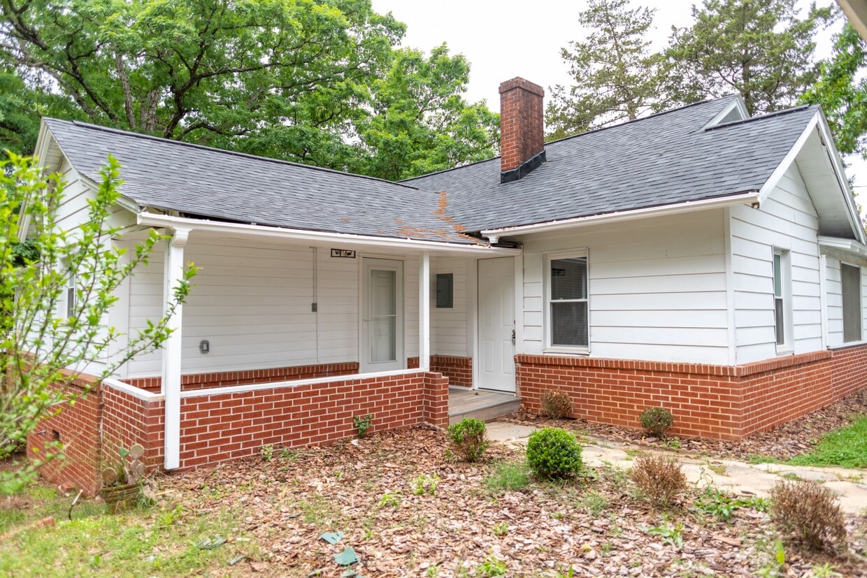 Primary Photo - 2079 23rd St Dr SE