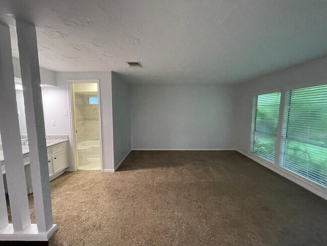 Foto del edificio - 22718 Fincastle Dr