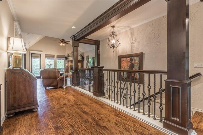 Building Photo - 1401 Redbud Hollow