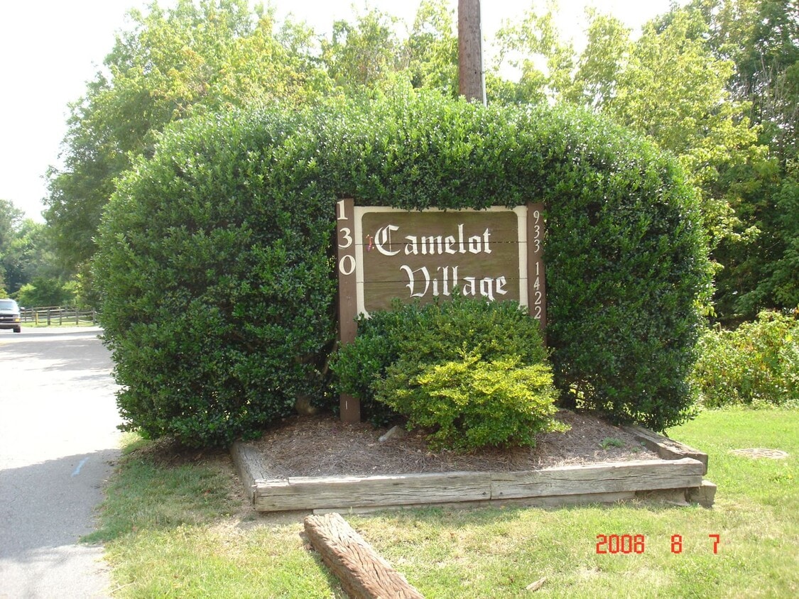 Primary Photo - Camelot 1 bed condo