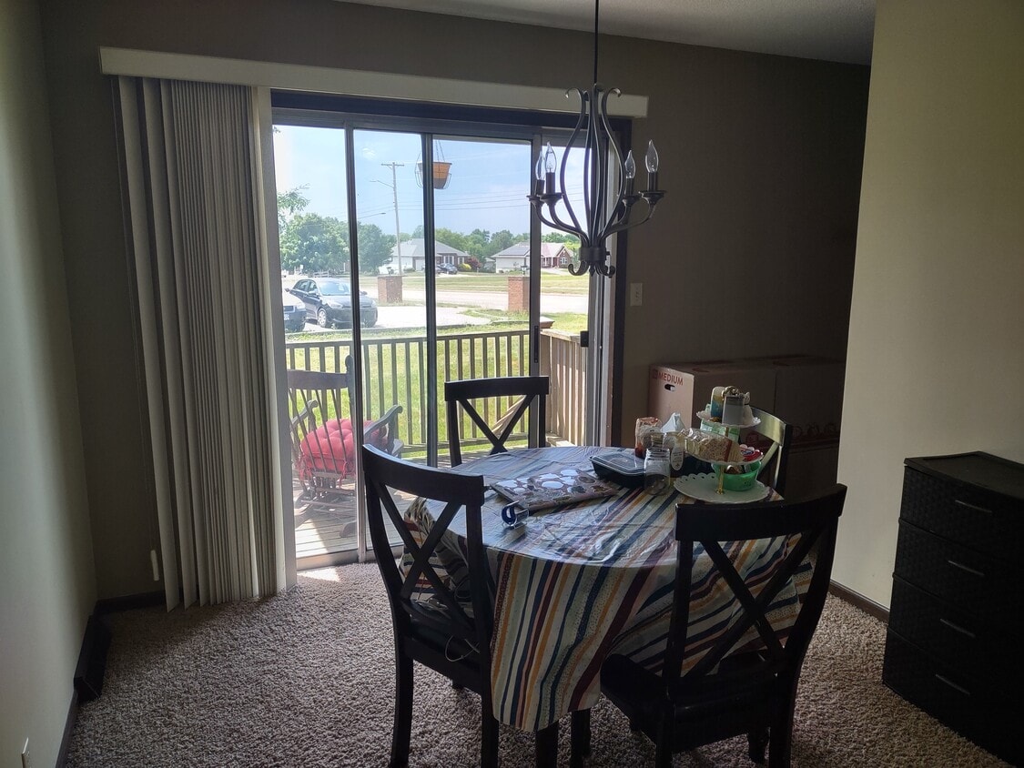 332 Southampton Dr Unit 4, Columbia, MO 65203 Apartments in Columbia