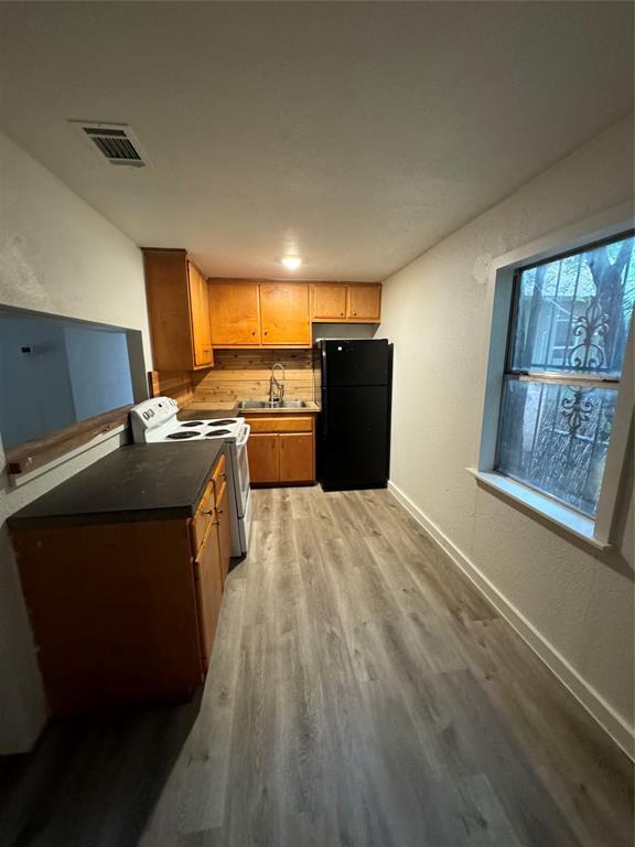 Foto del edificio - 4713 Red Bluff Rd