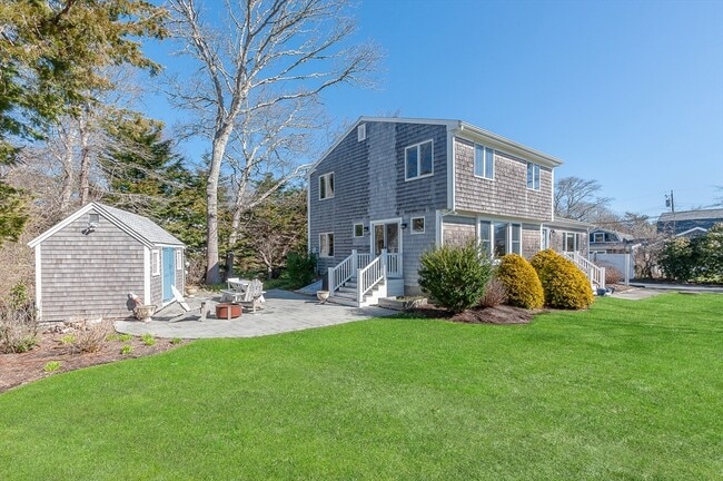 Building Photo - 26 Mattakiset Rd