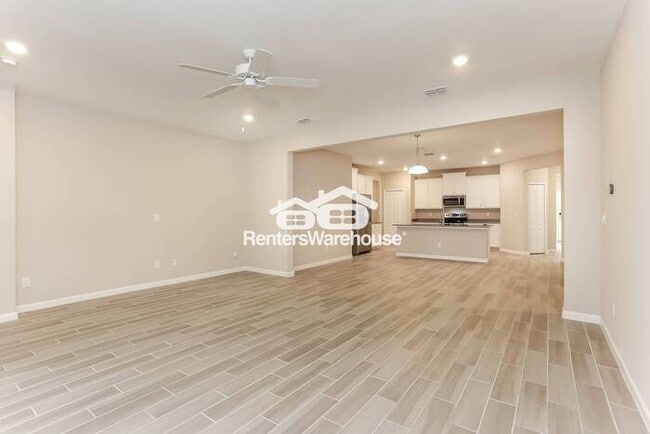Foto del edificio - Spacious home in a great location!