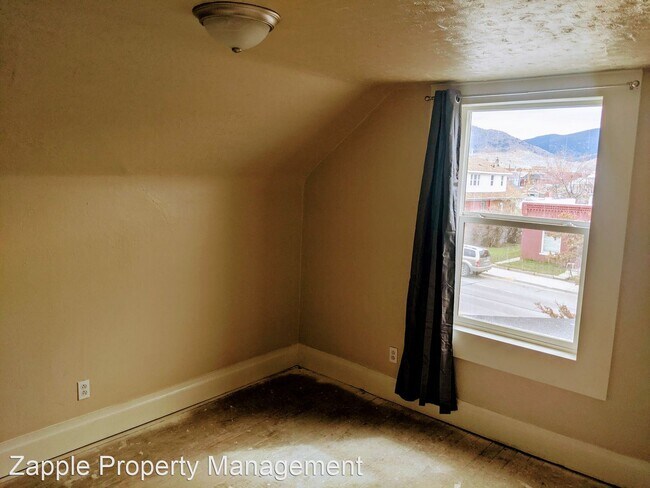 Foto del edificio - 4 br, 2 bath House - 649 S Montana