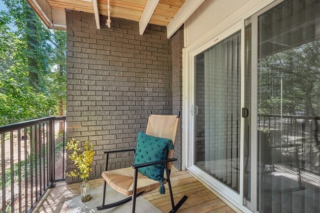 Interior Photo - Avondale Village