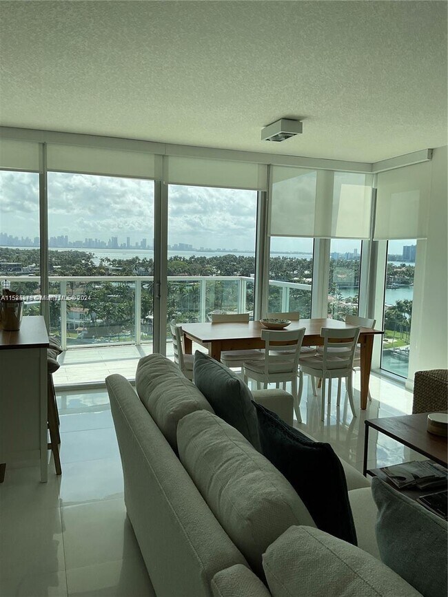 Foto del edificio - 6700 Indian Creek Dr