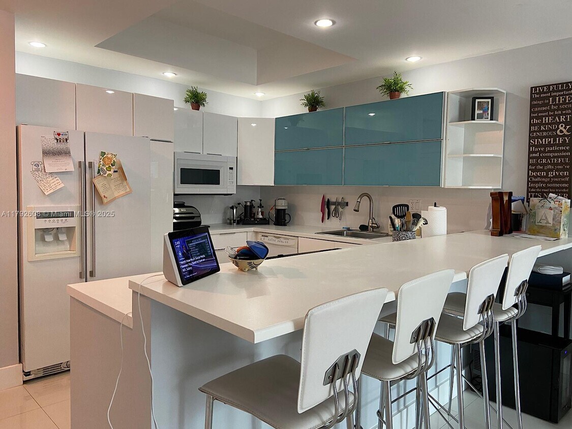 Foto principal - 500 Three Islands Boulevard