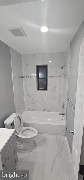 Foto del edificio - 4934 Just St NE