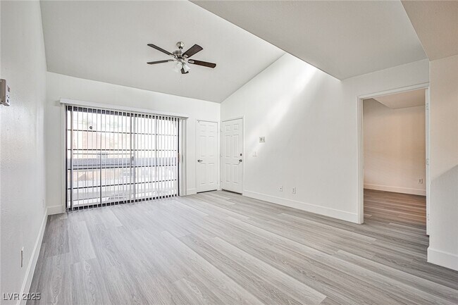 Foto del edificio - 5166 S Jones Blvd