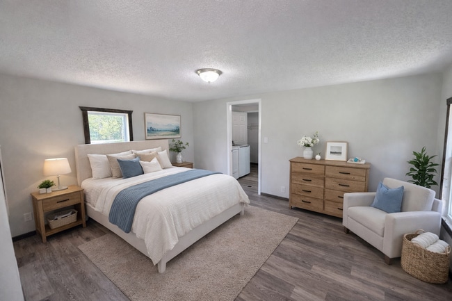 Fully Remodeled 3 Bedroom, 2 Bath Home in the Country – Versailles, KY - Fully Remodeled 3 Bedroom, 2 Bath Home in the Country – Versailles, KY