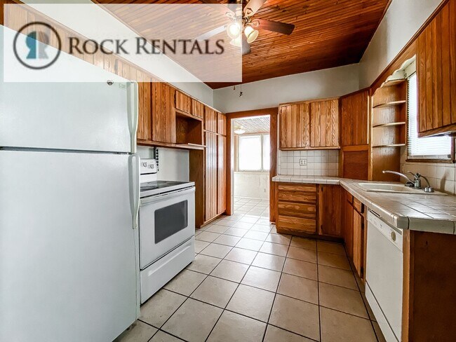 Foto del edificio - 3 Bed 1 Bath in Nickerson