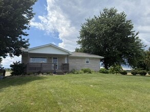 Building Photo - 589 Thomas Rd