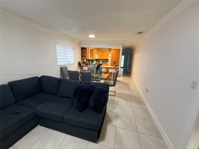 Foto del edificio - 6598 W 22nd Ct