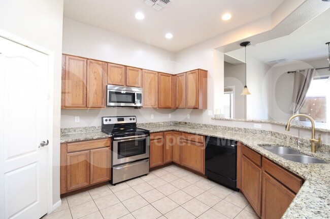 Building Photo - 6420 W Lucia Dr