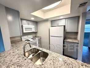 Building Photo - 1044 Mollie Ln