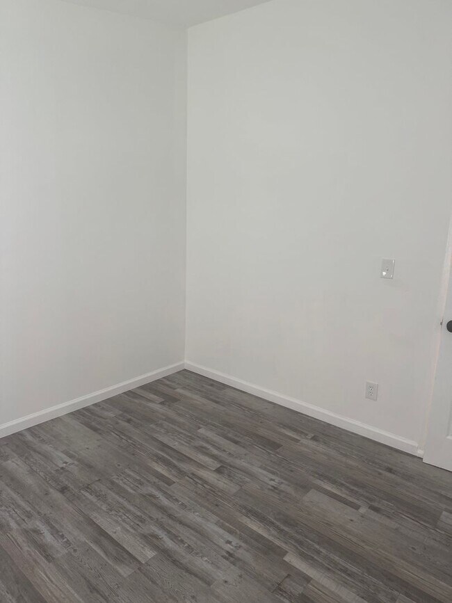 Foto del edificio - Recently Renovated 3 Bedroom in Atlantic C...