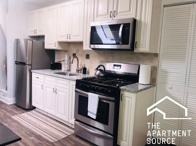 Foto del edificio - 2824 N Ridgeway Ave