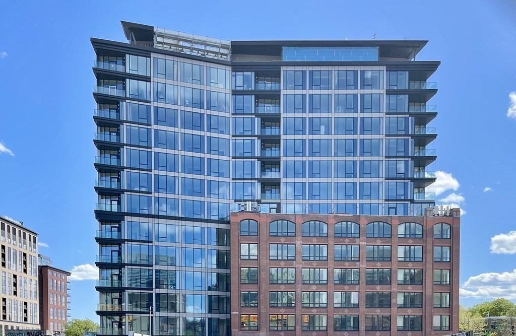 Primary Photo - 100 Shawmut Ave