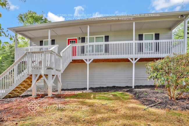 Foto del edificio - 121 Limestone Ln