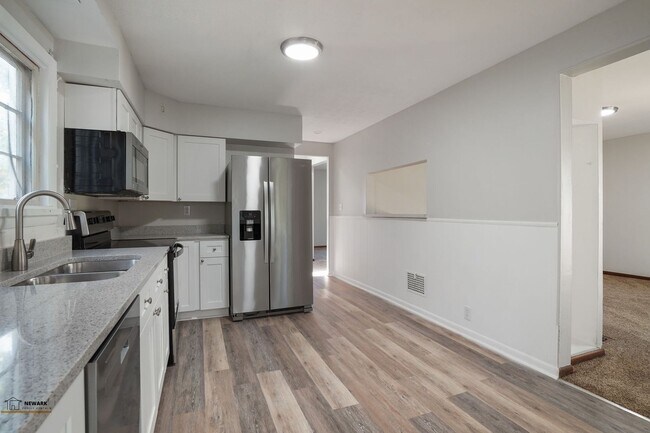 Foto del edificio - Spacious 3 Bed, 2 Bath in Newark - Move-In Ready