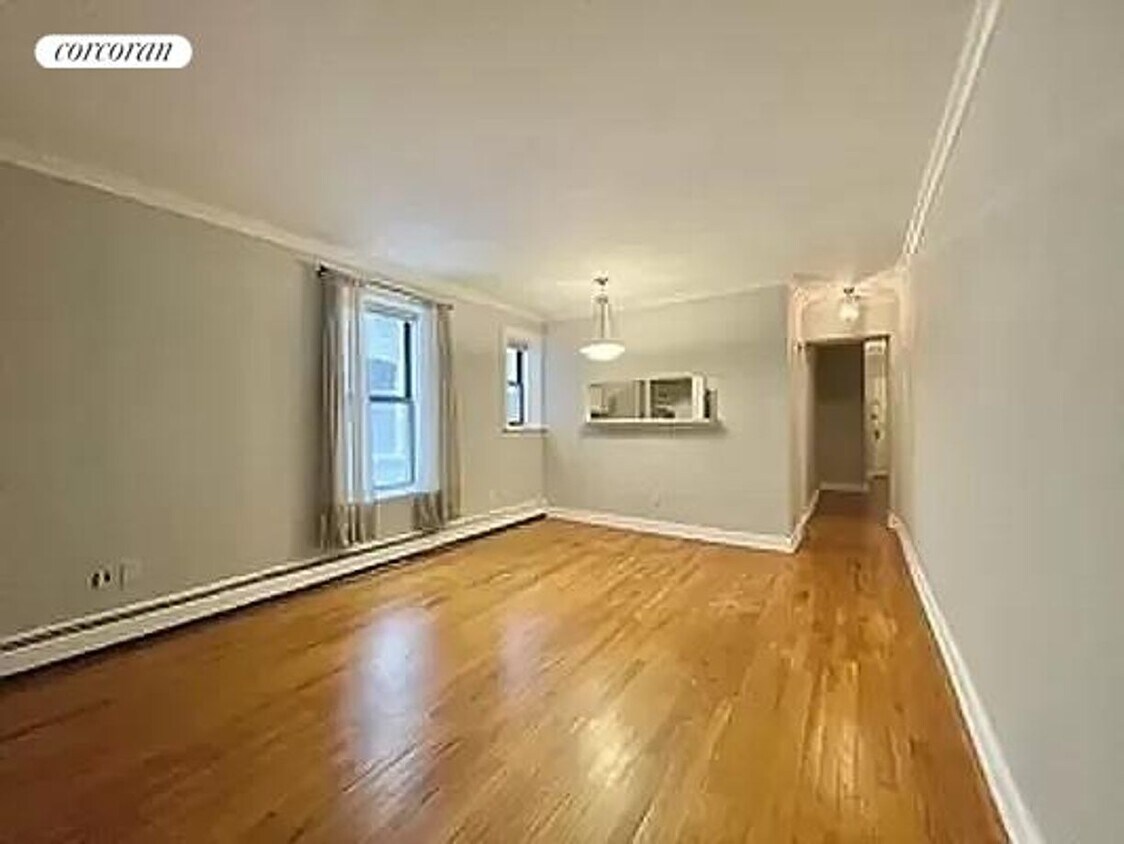Primary Photo - 4 W 109th St