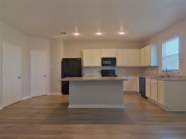 Building Photo - 1335 Coltview Pl