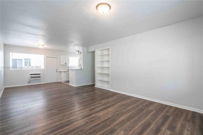 Foto del edificio - 6871 Abbott Ave