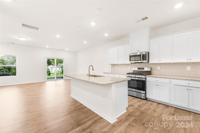 Building Photo - 2853 Yeager Dr NW