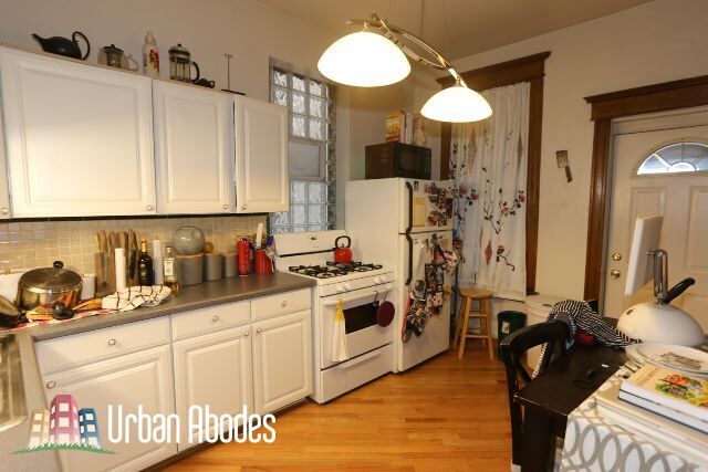 Foto del edificio - 1326 N Claremont Ave