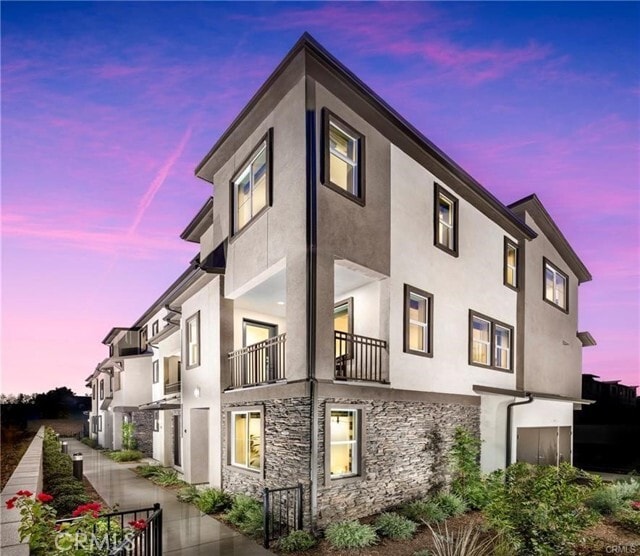 Foto principal - 11741 Florence Ave