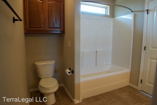 Foto del edificio - 3 br, 2 bath House - 107 E Elmira Pl