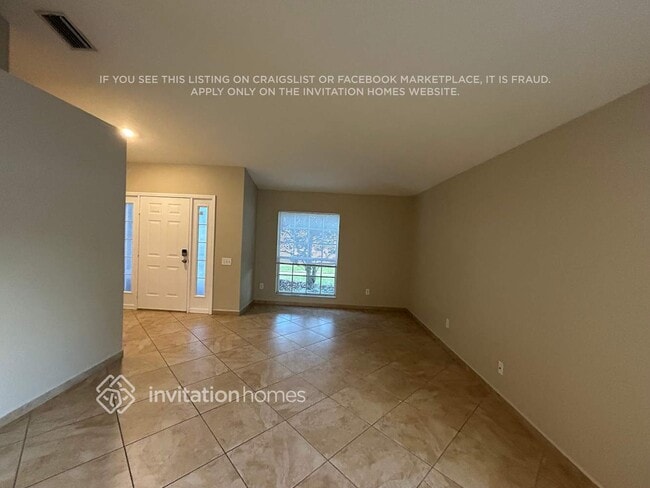 Building Photo - 10244 Hunters Haven Blvd