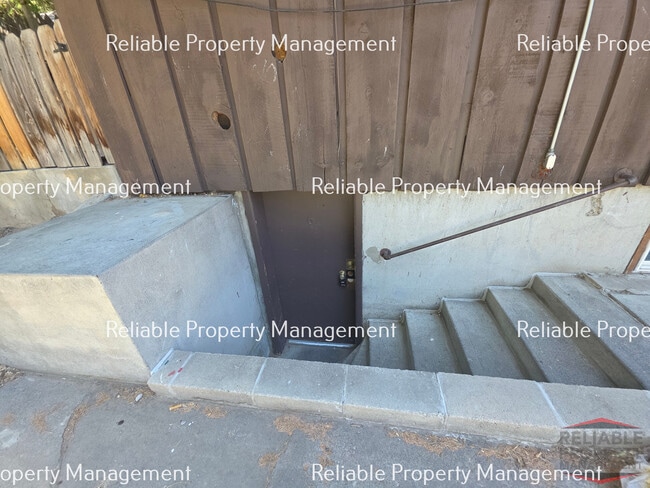 Building Photo - 561 N Water Ave