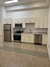 Building Photo - 500 Pico Terrace