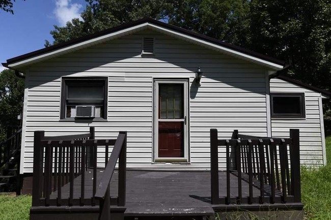 Building Photo - 44 Loop Rd
