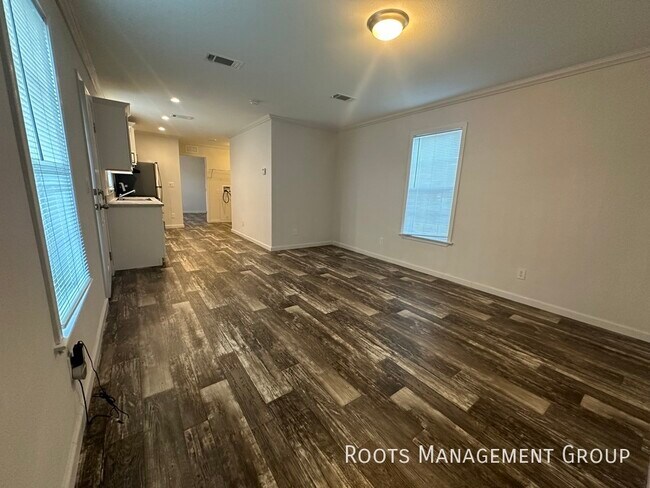 Building Photo - Home Available to Lease - Apply Today!