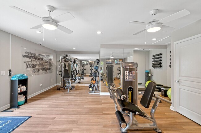 Gimnasio en Hawthorne at the Hall en Rural Hall, NC - Hawthorne at the Hall