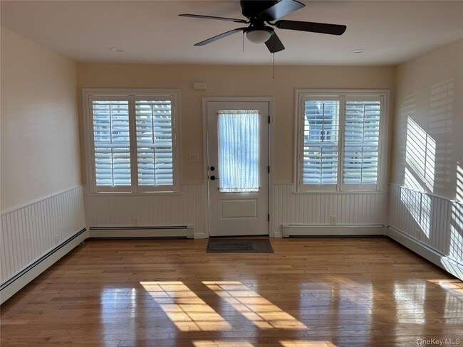 Building Photo - 536 N 6th St