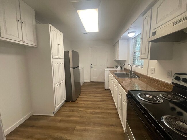 Building Photo - House in Paducah city limits 2–1