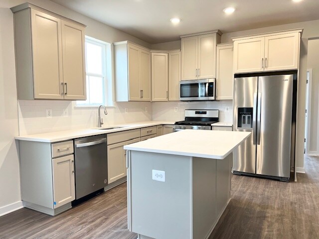 Building Photo - 2419 Greyfriar Lp