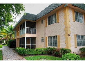 Building Photo - 770 SE 2nd Ave