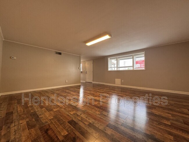 Foto del edificio - 224 28th Ave Pl NE